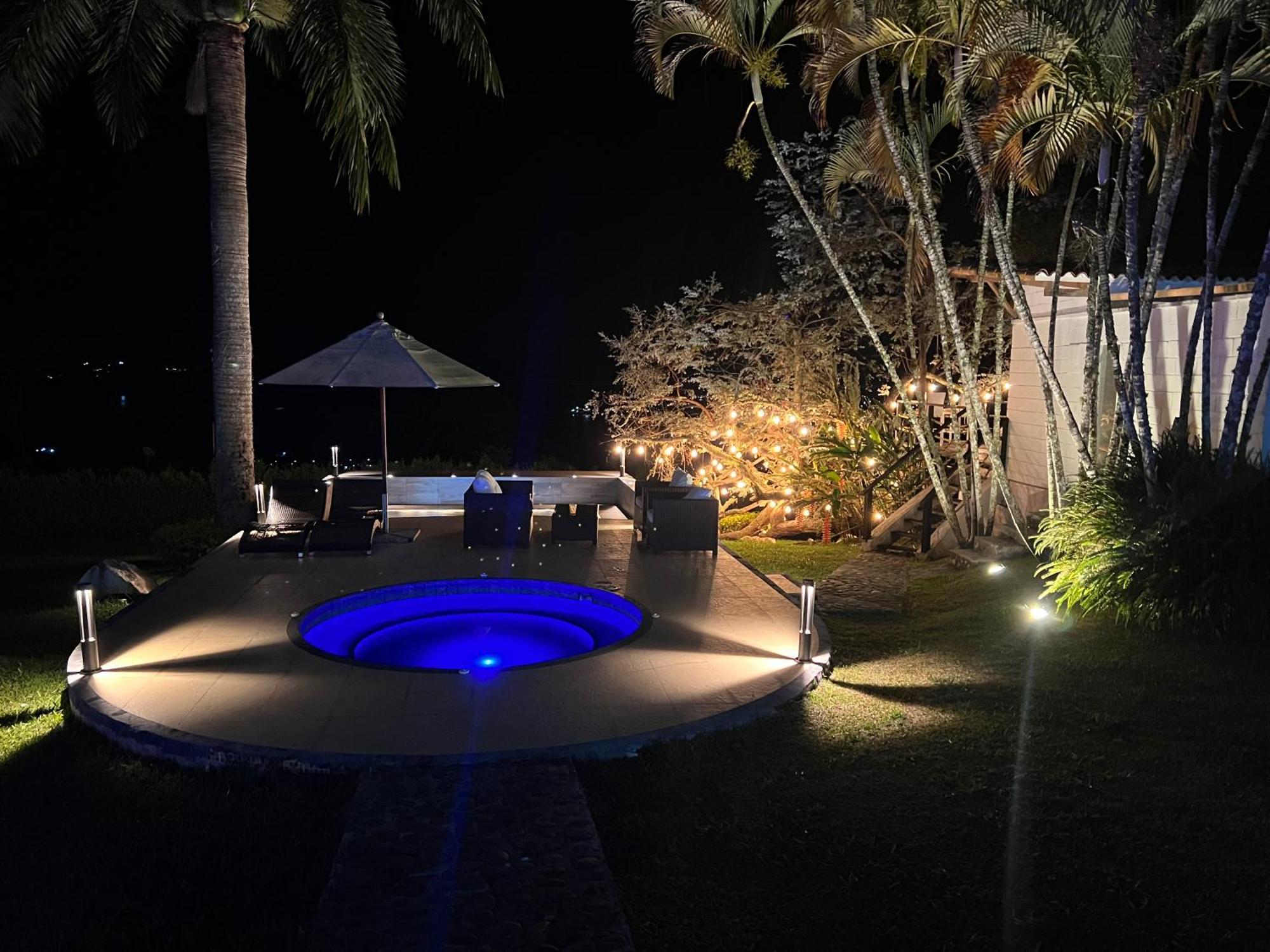 Hotel Maca Lago كاليما المظهر الخارجي الصورة