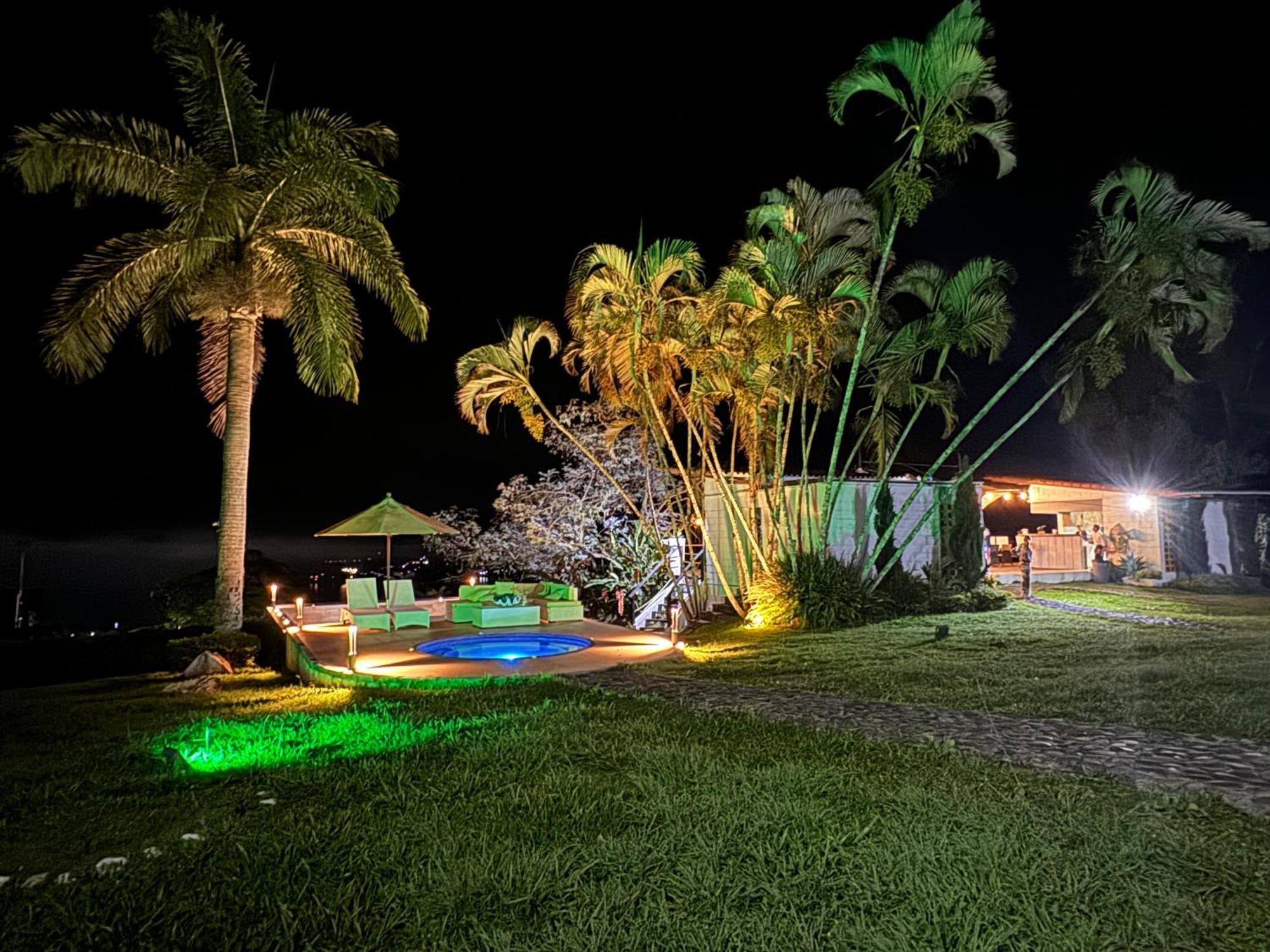Hotel Maca Lago كاليما المظهر الخارجي الصورة
