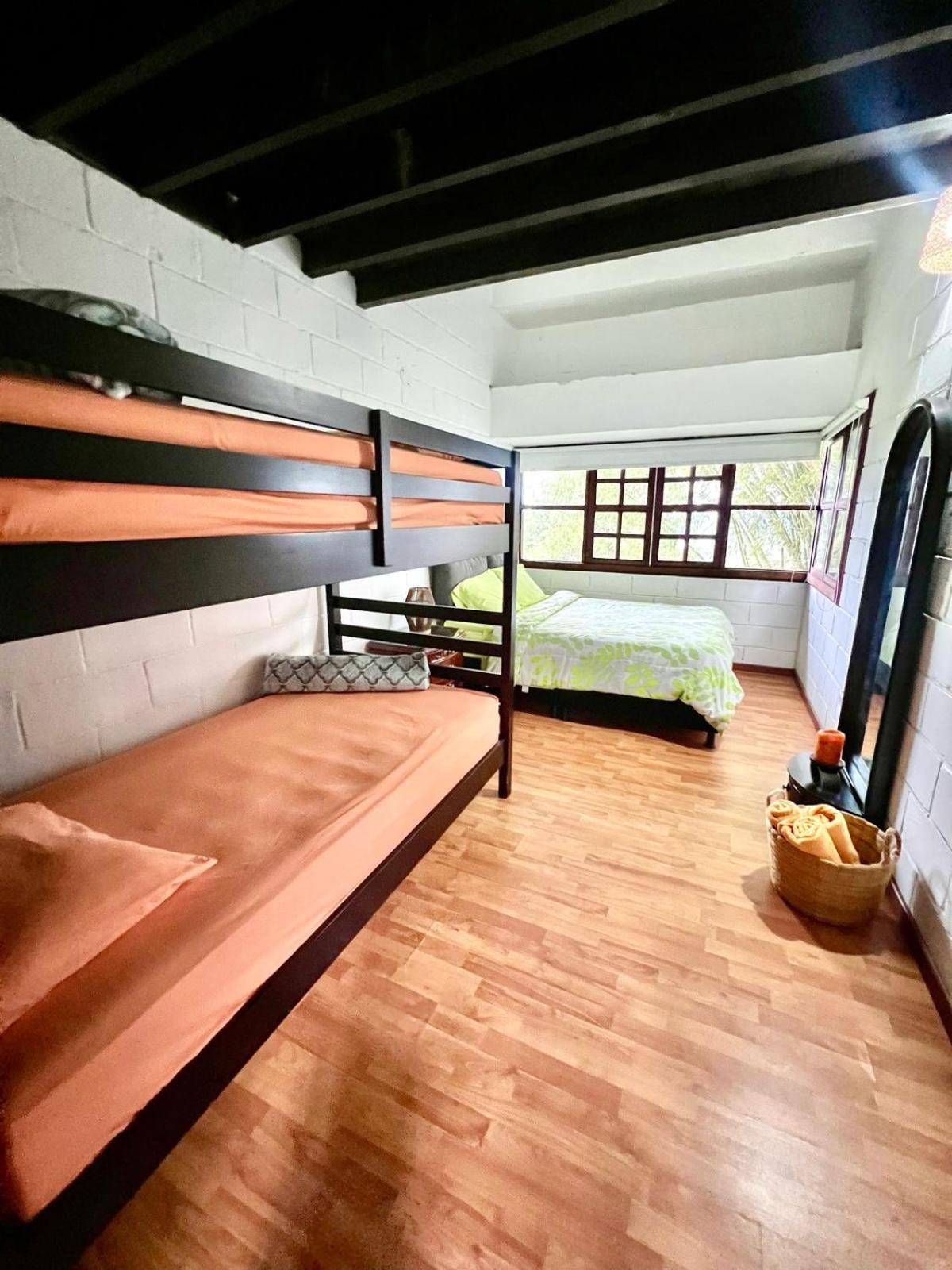 Hotel Maca Lago كاليما المظهر الخارجي الصورة
